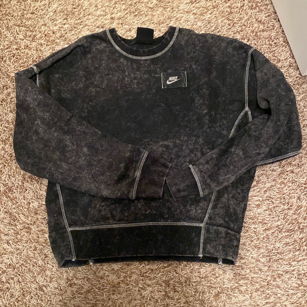 WOMENS NIKE SIZE SMALL PULLOVER